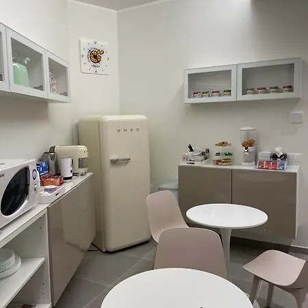 M'ama Non M'ama 4* סנטרמו אין קולה