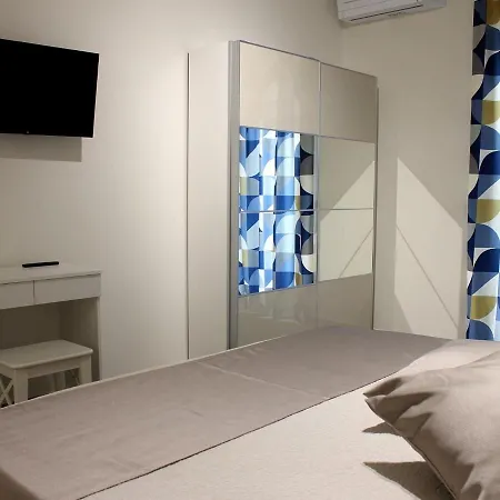 M'ama Non M'ama לינה וארוחת בוקר 4*